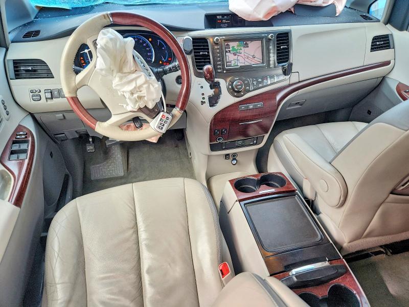 2012 Toyota Sienna Limited 7-passenger