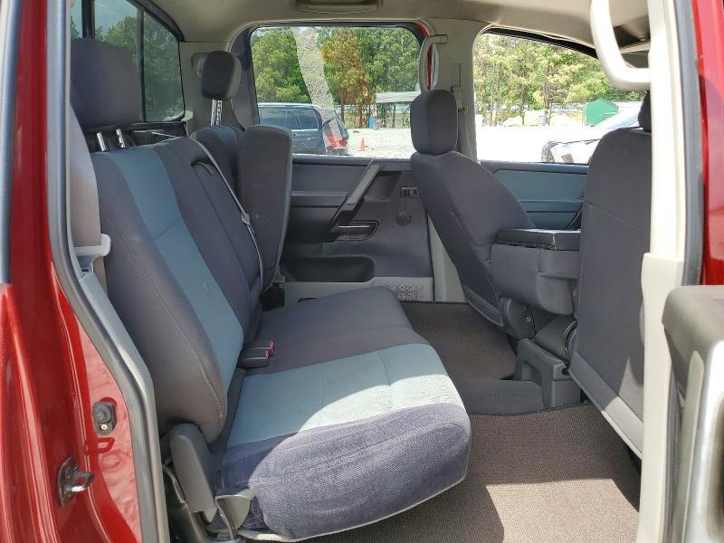 2004 Nissan Titan xe