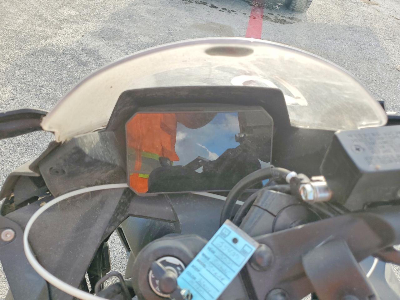 2025 Suzuki GSX800 F