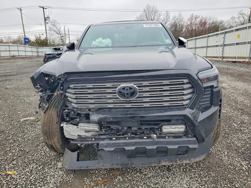 2025 Toyota Tacoma Limited HV