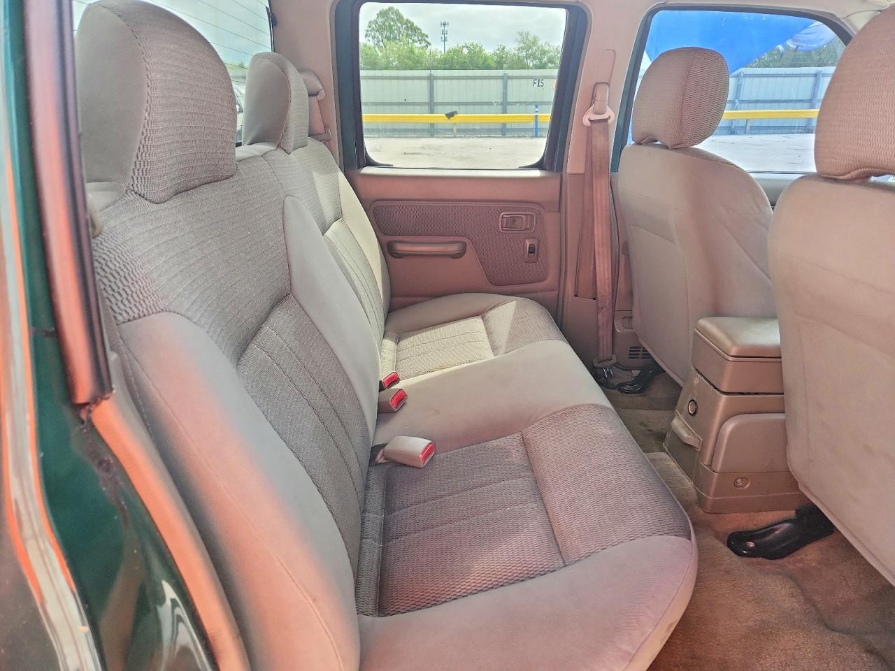 2002 Nissan Frontier XE-V6