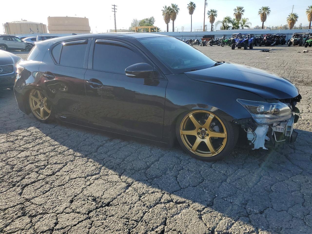 2017 Lexus Ct 200h Base