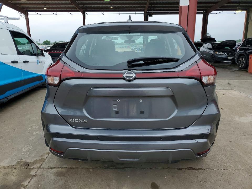 2024 Nissan Kicks s