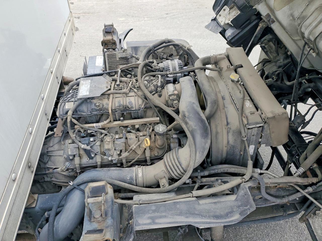 2012 Isuzu NPR-BOX Truck