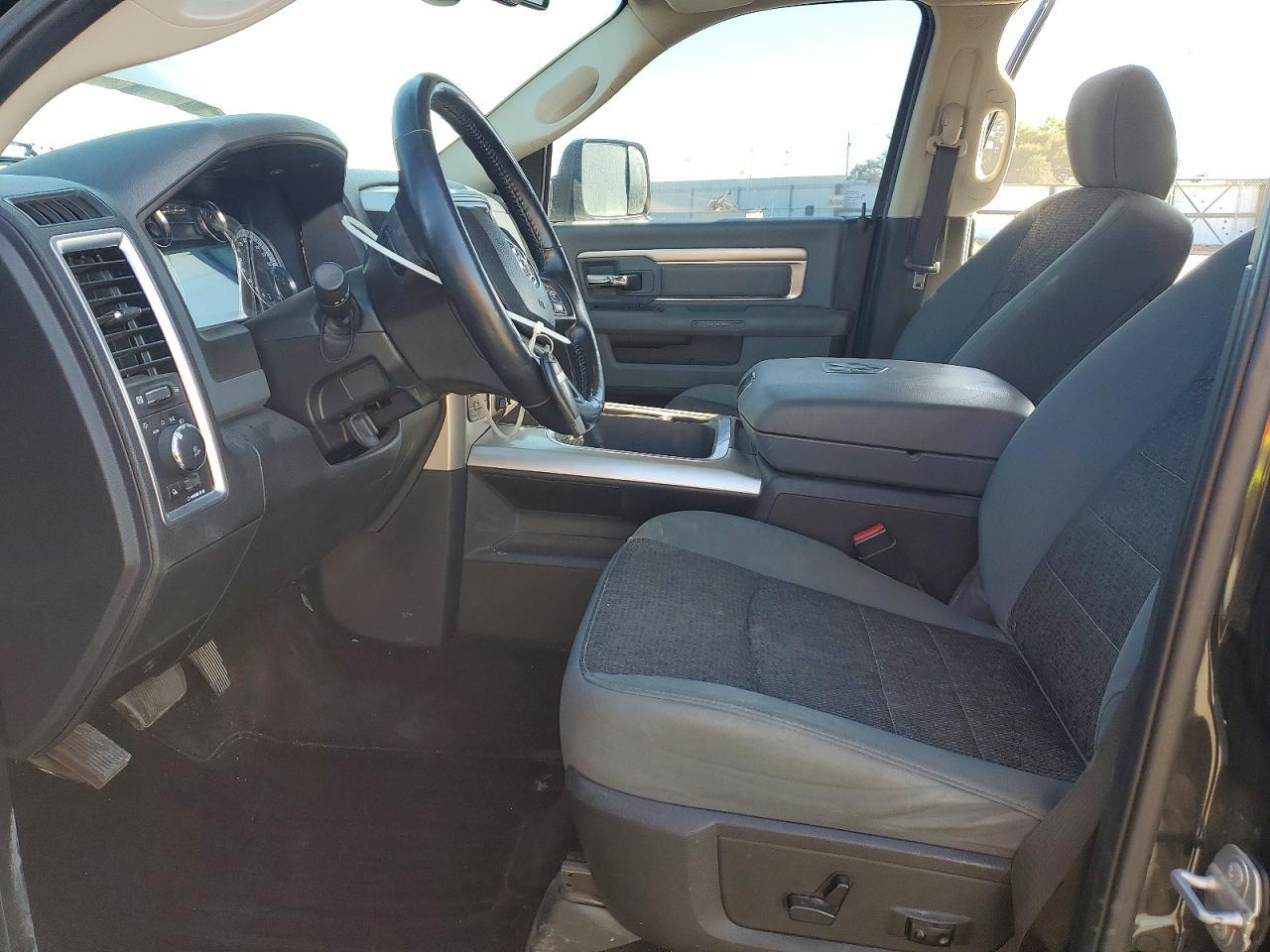 2018 Dodge RAM 1500 SLT
