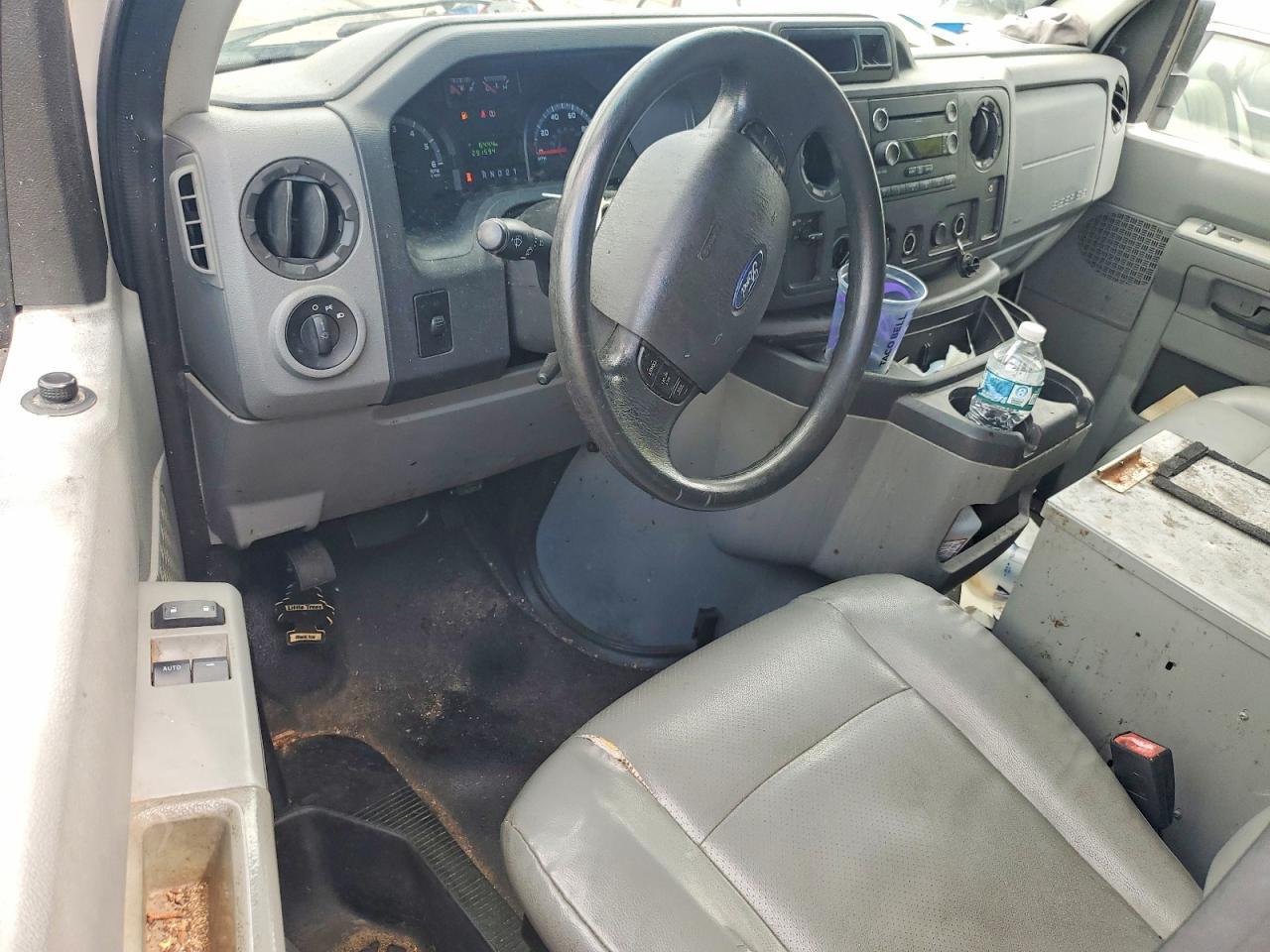 2010 Ford Econoline E150 van