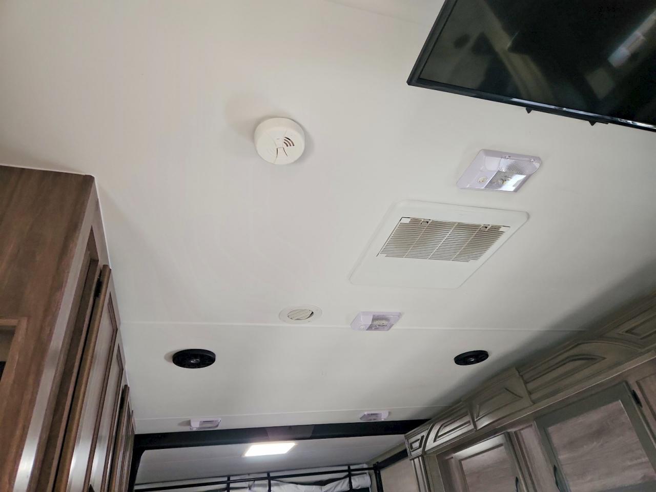 2017 Pacific Coachworks Powerlite Camper