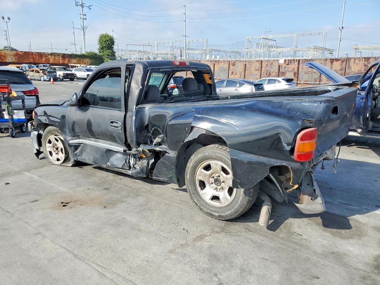 1999 GMC New Sierra C1500