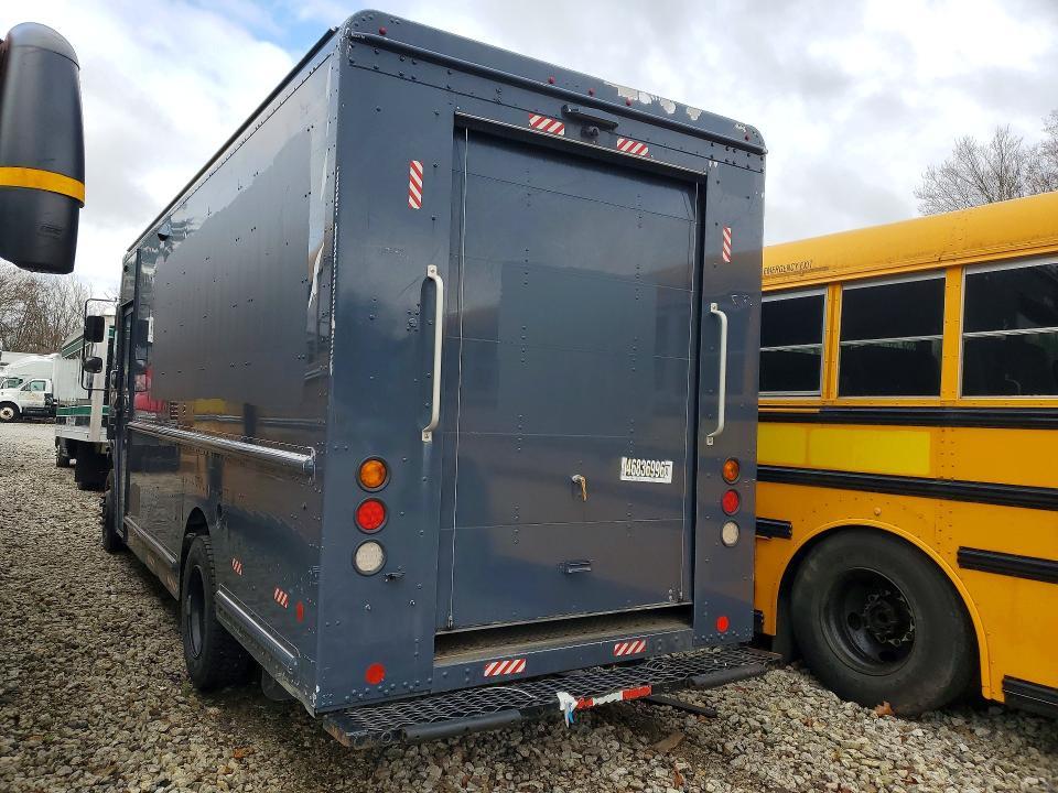 2020 Freightliner MT45G Chassis Delivery Truck