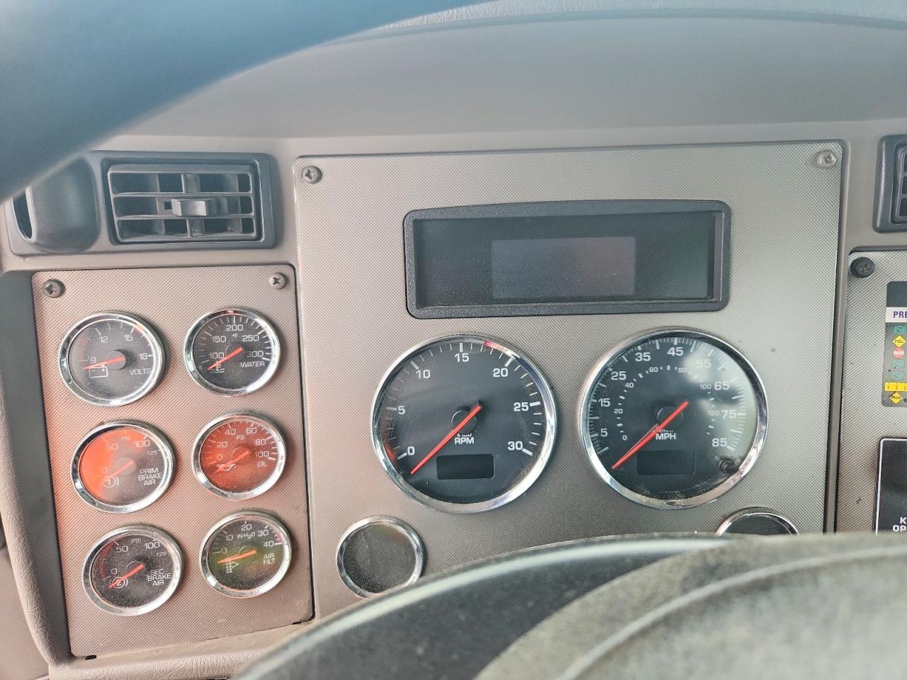 2019 Kenworth T370 Semi Truck