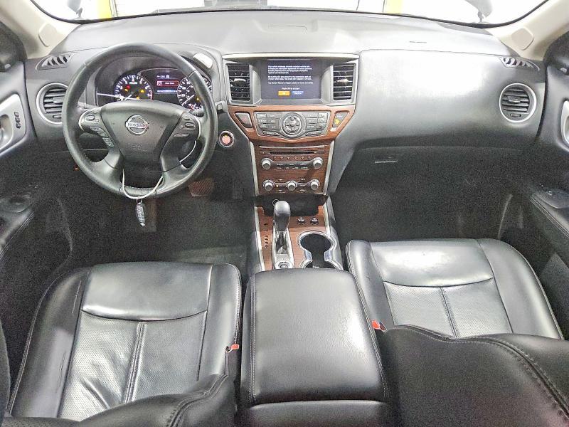 2017 Nissan Pathfinder s