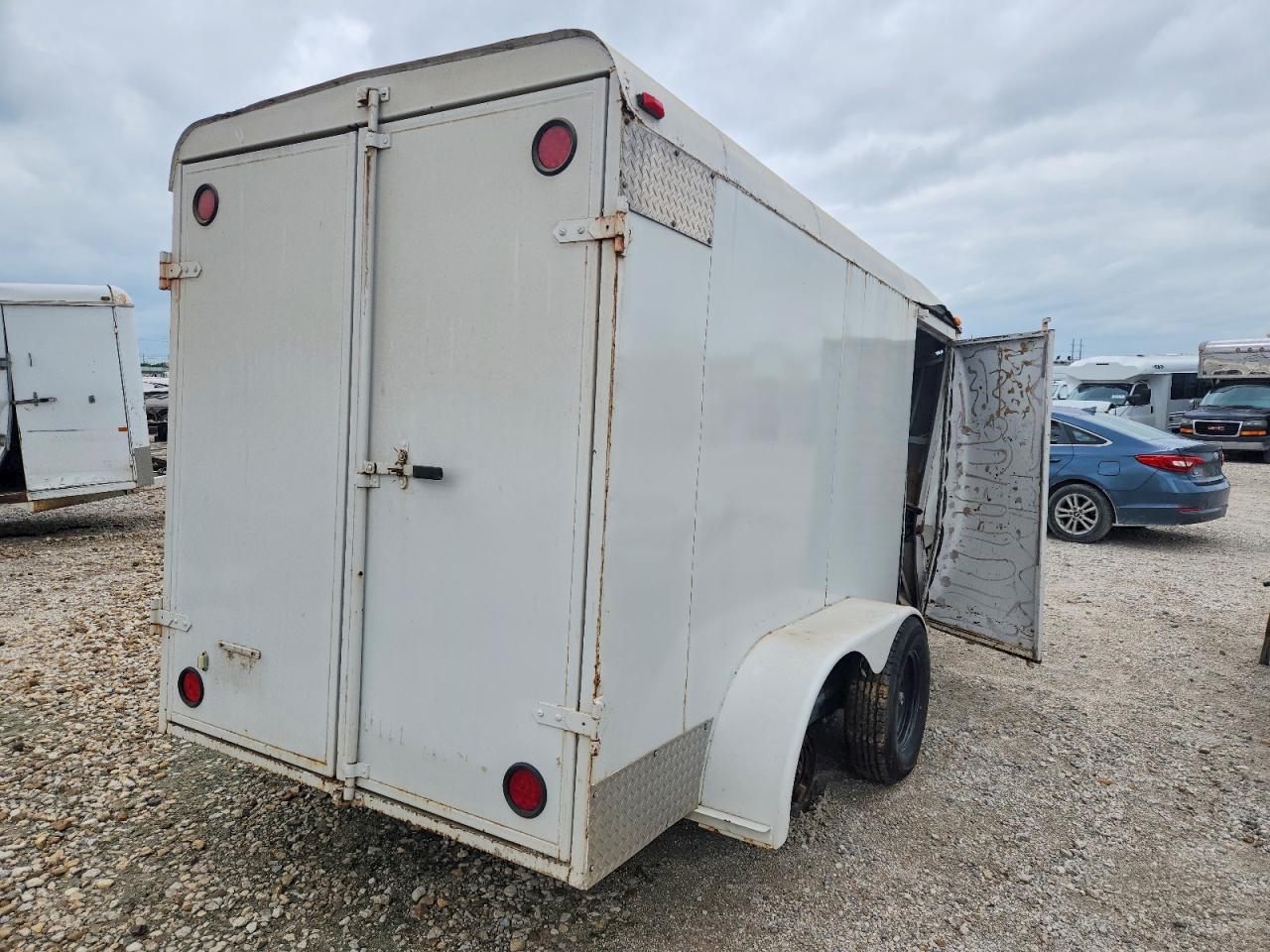1995 Cm Trailer 1995 CM Enclosed Cargo Trailer