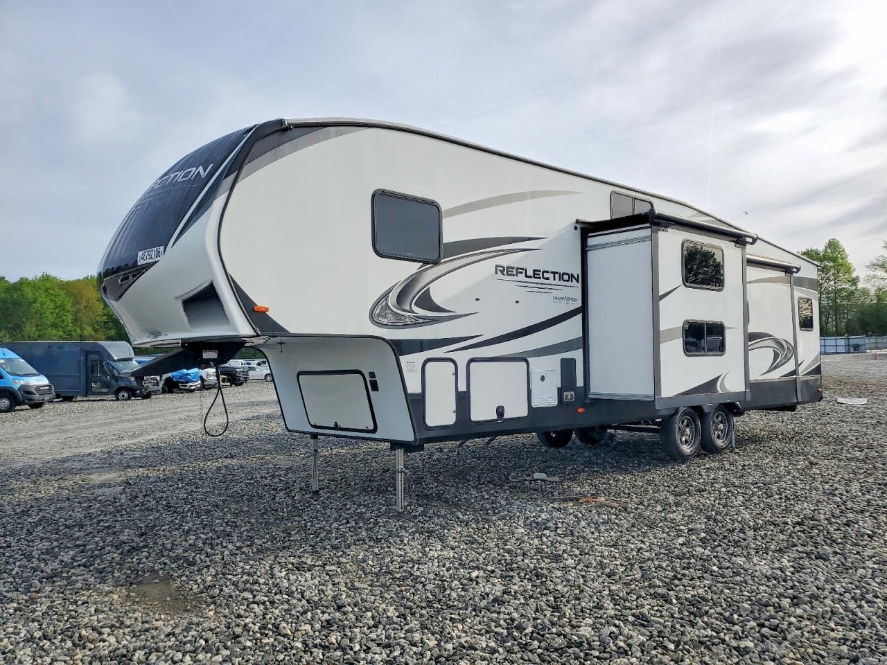 2022 Grand Design Reflection Camper