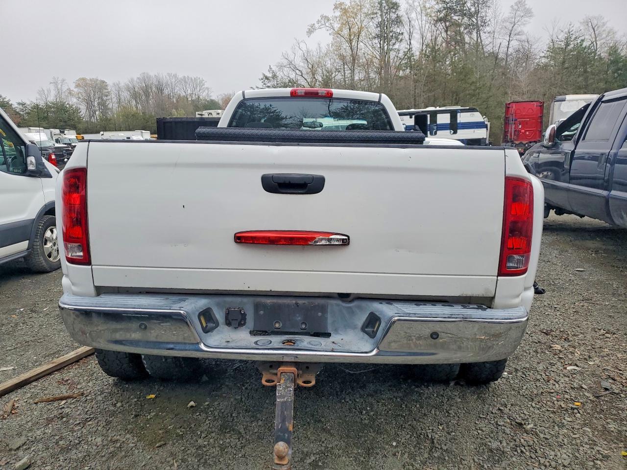 2004 Dodge RAM 3500 ST