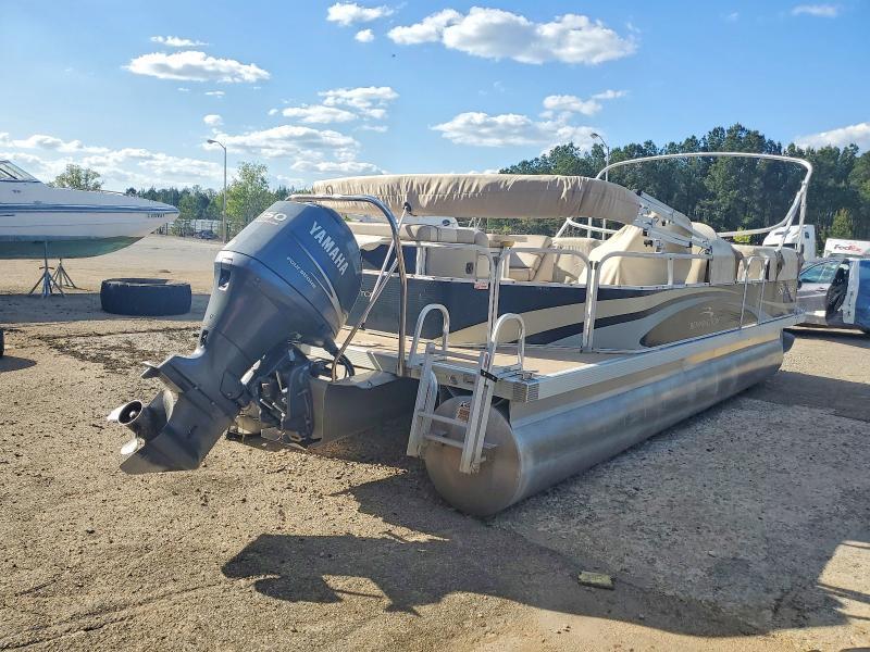 2012 Bennington Boat-Pontoon Boat