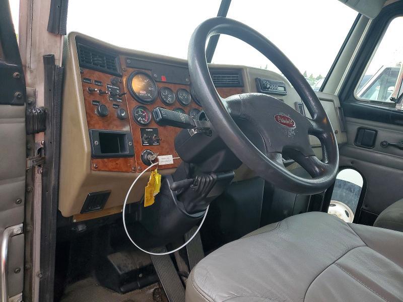 2003 Peterbilt 330 Flatbed Truck