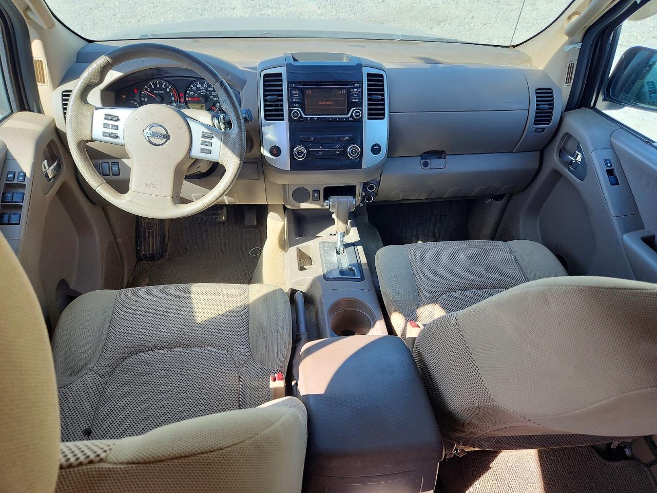 2016 Nissan Frontier SV
