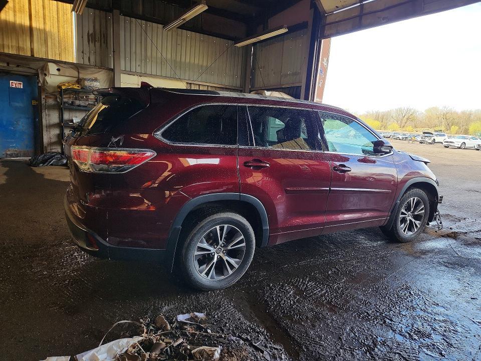 2016 Toyota Highlander xle