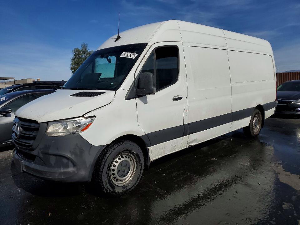 2023 Mercedes-Benz 2023 Mercedes Benz Sprinter 2500 Delivery van