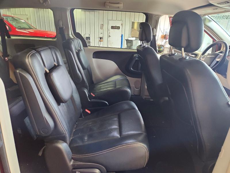 2013 Chrysler Town & Country Touring