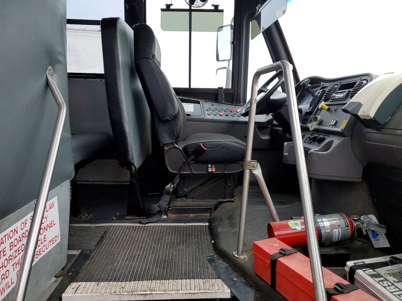 2017 Freigliner B2 Bus School Bus