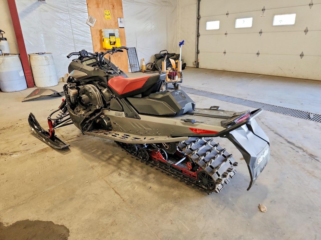 2023 Skidoo MXZ800