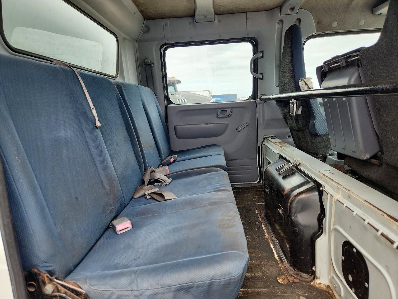 2015 Mitsuifuso 2015 Mitsubishi Truck-BOX Truck