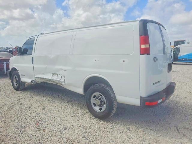 2005 Chev Express G3500