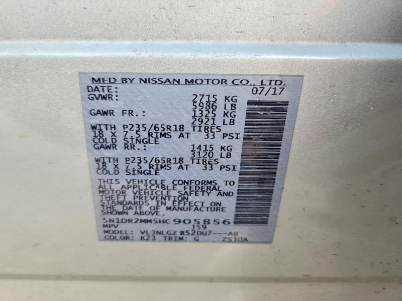 2017 Nissan Pathfinder sl