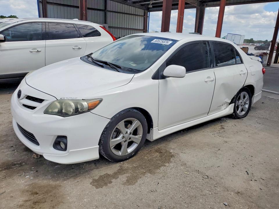 2013 Toyota Corolla l