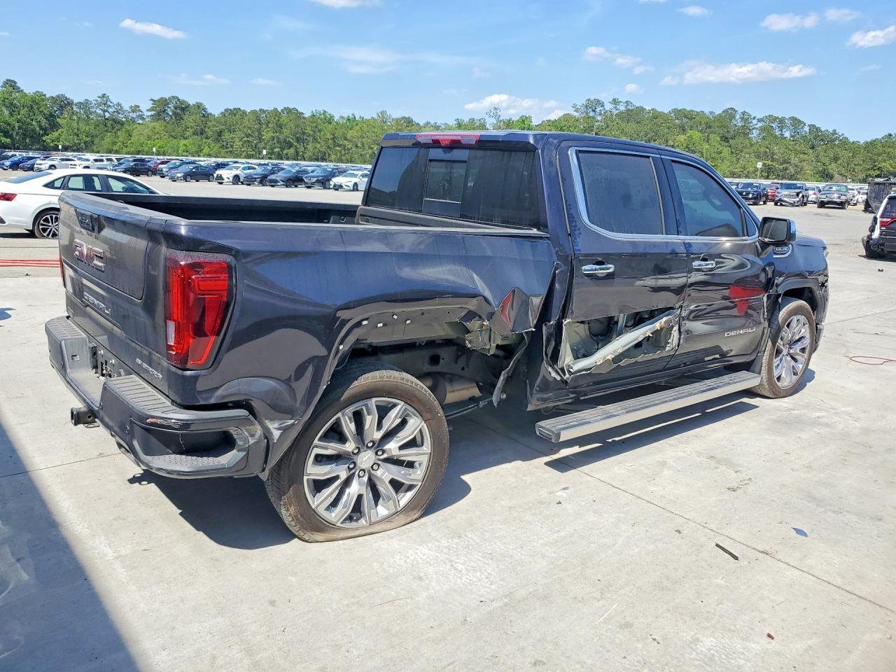 2025 GMC Sierra C1500 Denali