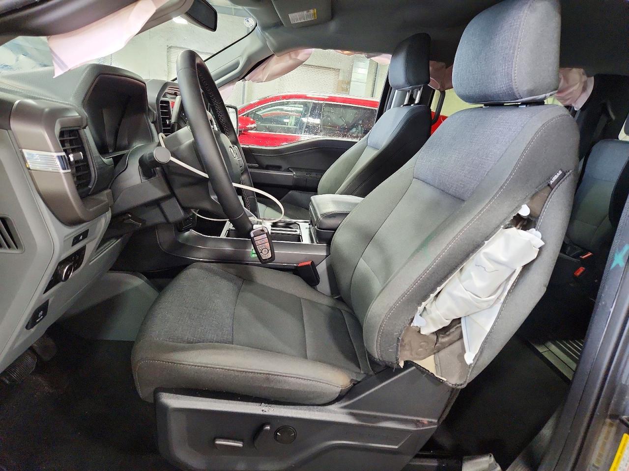 2025 Ford F150 XLT