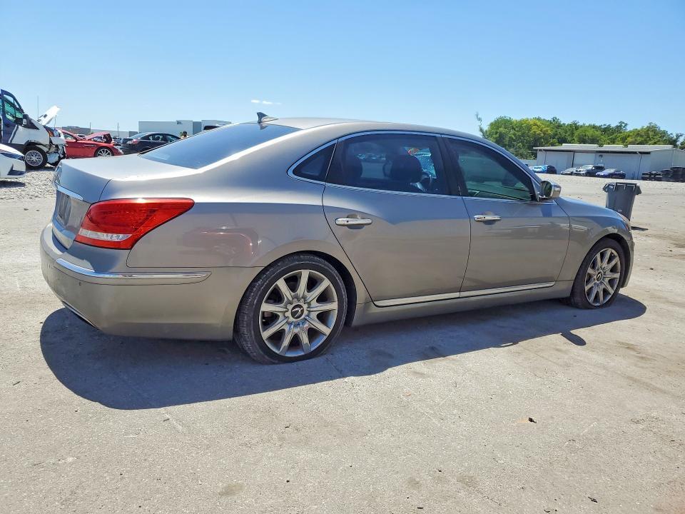 2012 Hyundai Equus Signature