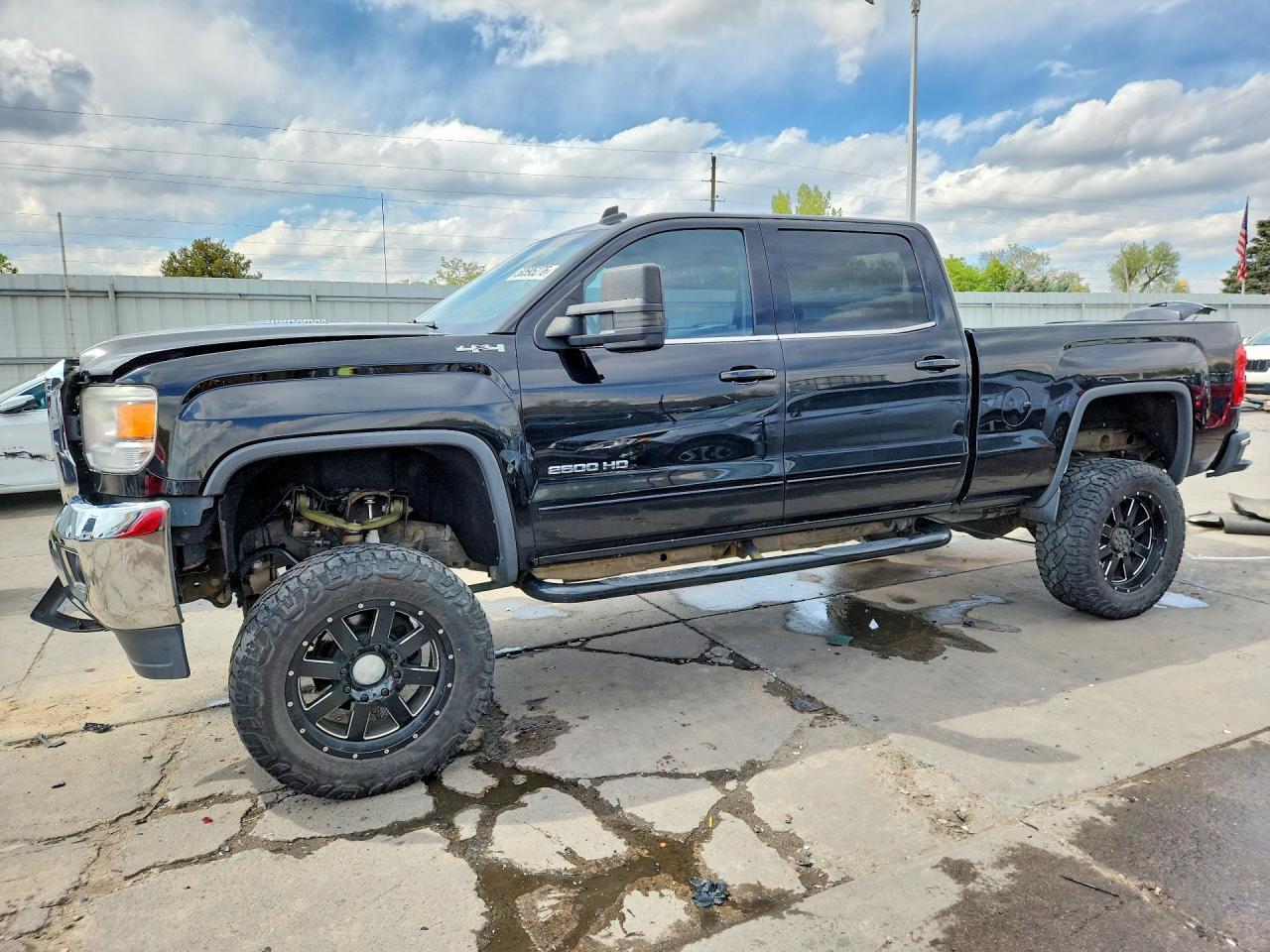 2015 GMC Sierra K2500 SLE