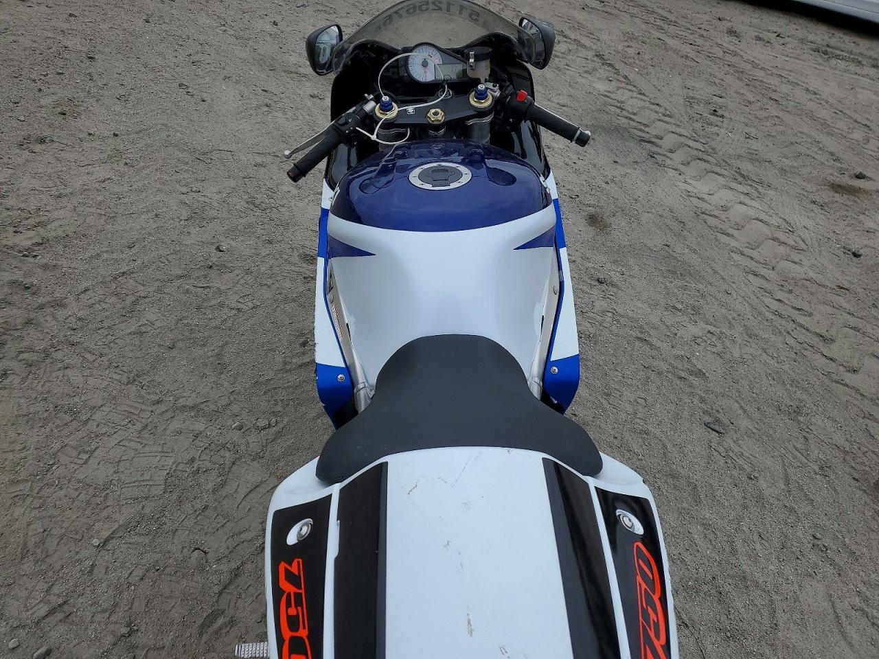 2002 Suzuki GSX-R750