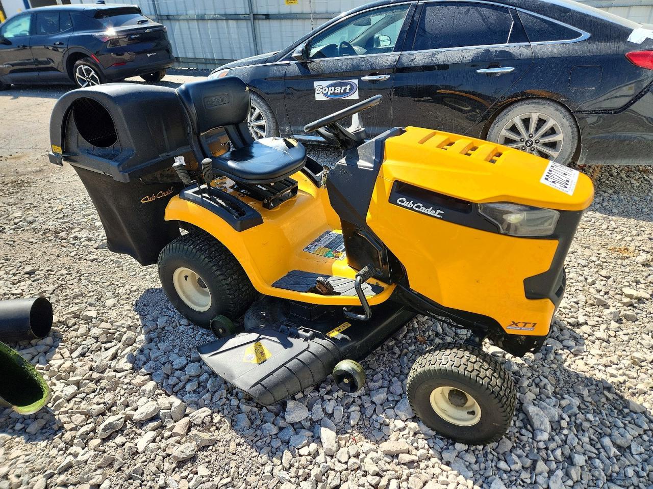 2015 Cub Cadet Lawn Mower