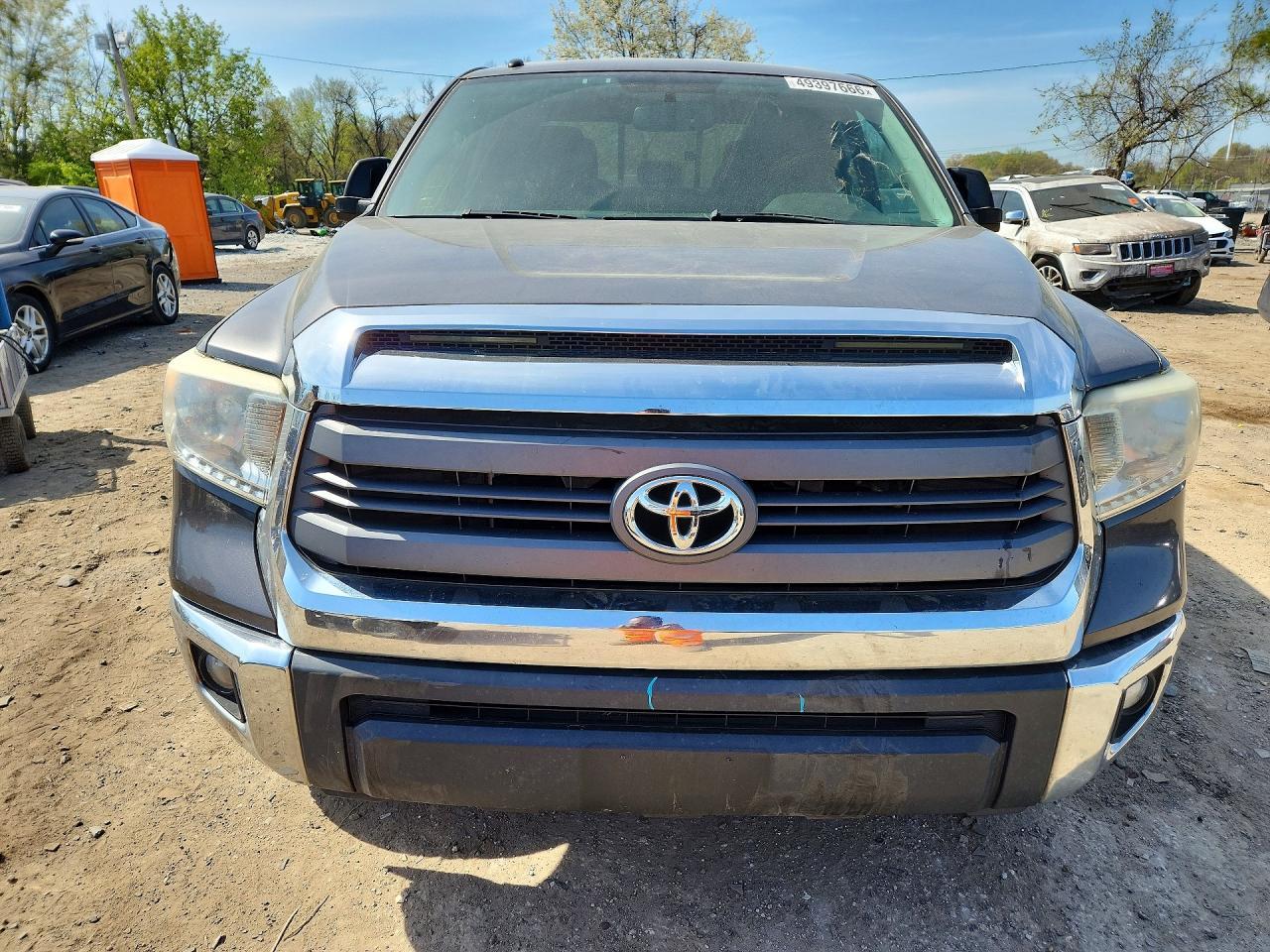 2014 Toyota Tundra SR5