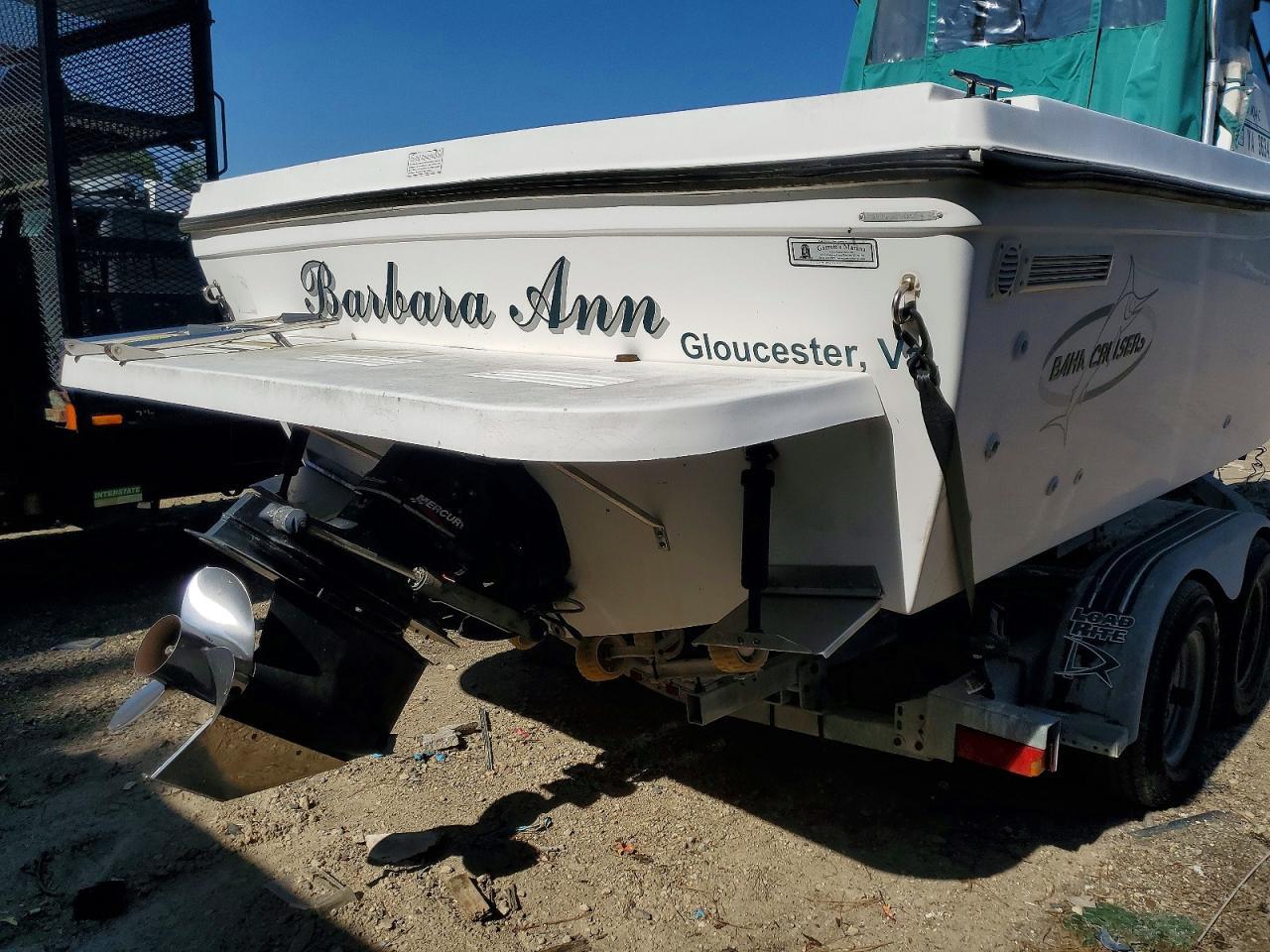 2004 Baha Cruisers Boat