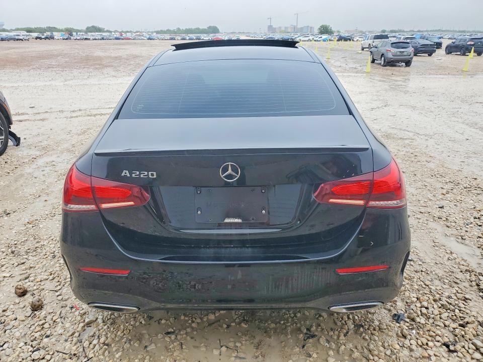 2020 Mercedes-Benz A 220