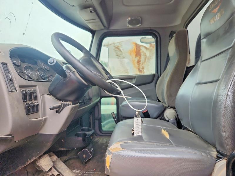 2016 Peterbilt 325-TOW Truck