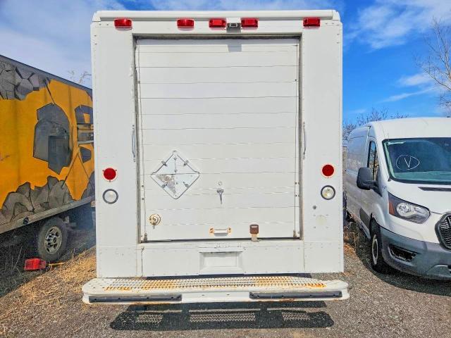 2004 Freightliner Chassis M Line WALK-IN Van