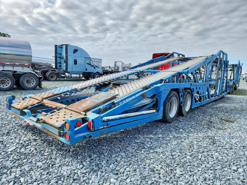 2013 Freigliner 2013 Freightliner Business Class M2 Car Hauler TRU