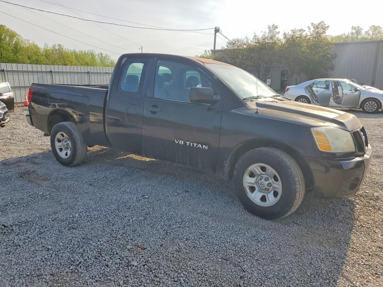 2005 Nissan Titan XE