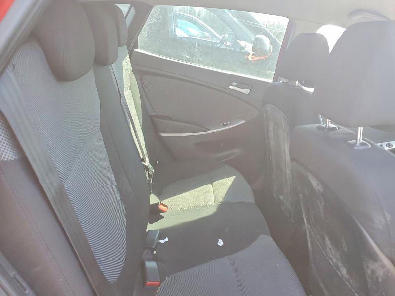 2012 Hyundai Accent gl 5P