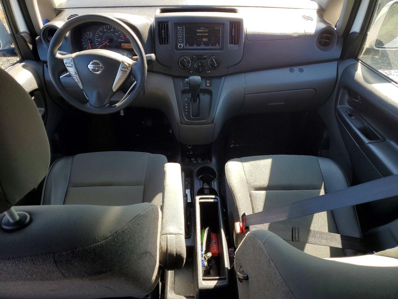 2020 Nissan NV200 SV