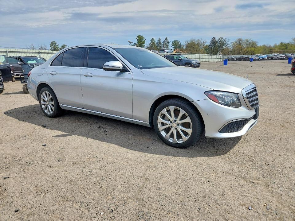 2017 Mercedes-Benz E 300 4matic