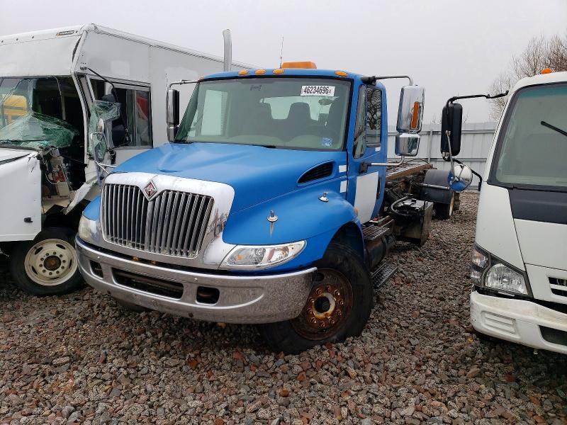 2004 International 4400 Roll-off Container Truck