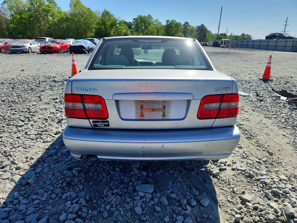 1999 Volv S70