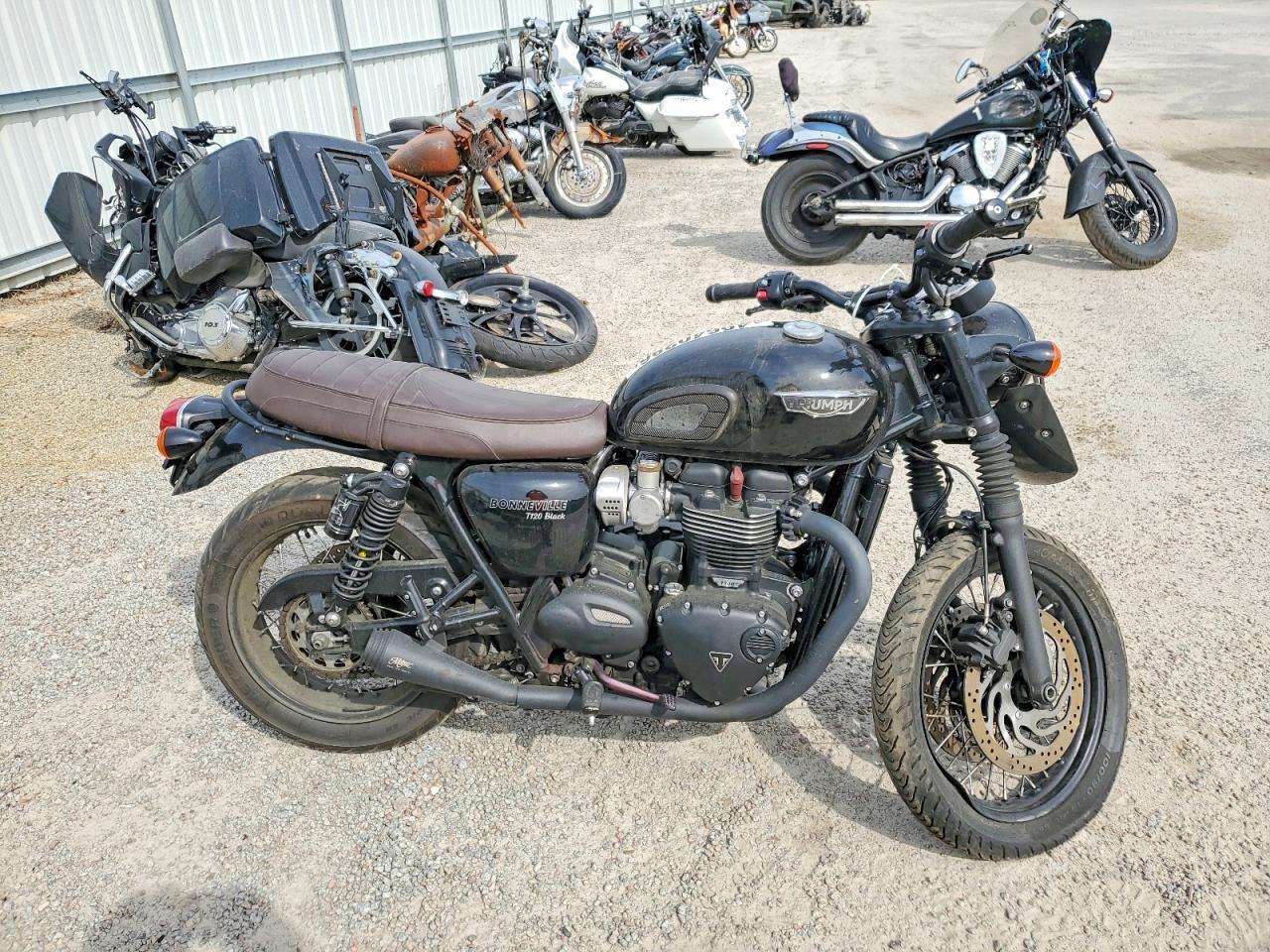 2017 Triumph Bonneville T120 Black