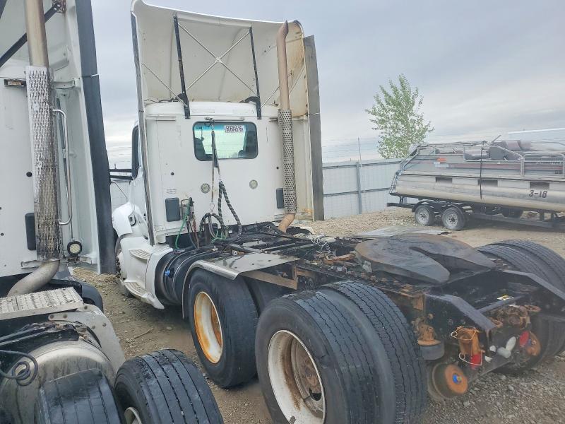 2014 Kenworth T680 Semi Truck